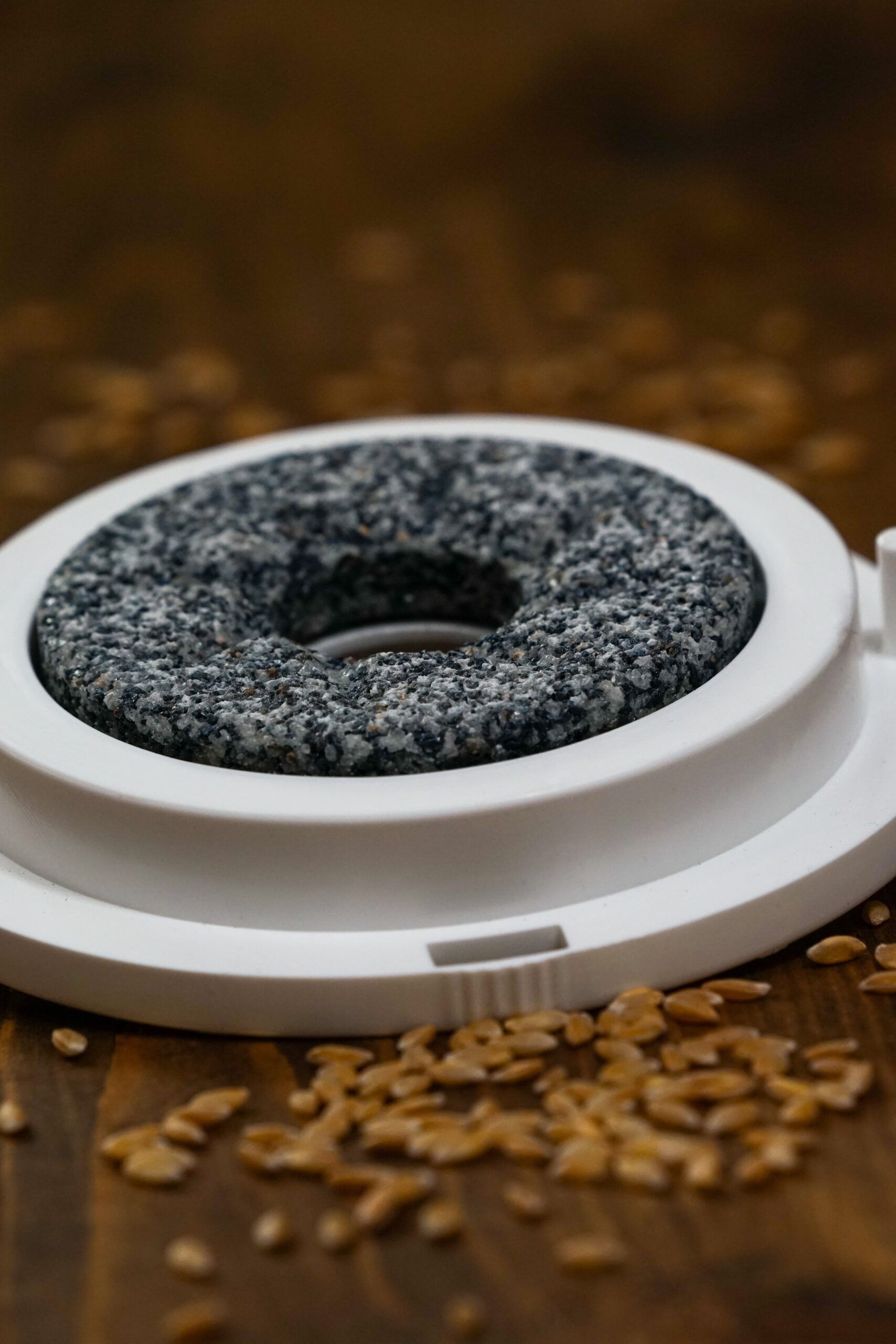 KoMo KoMoMio ECO mit Kork-Trichter | Arboblend® | Buche | 100 g/min | 12 Jahre Garantie – Bild 8